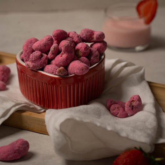 Strawberry yoghurt coated cashews